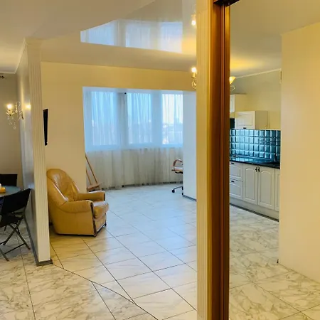 In The Center Apartment *